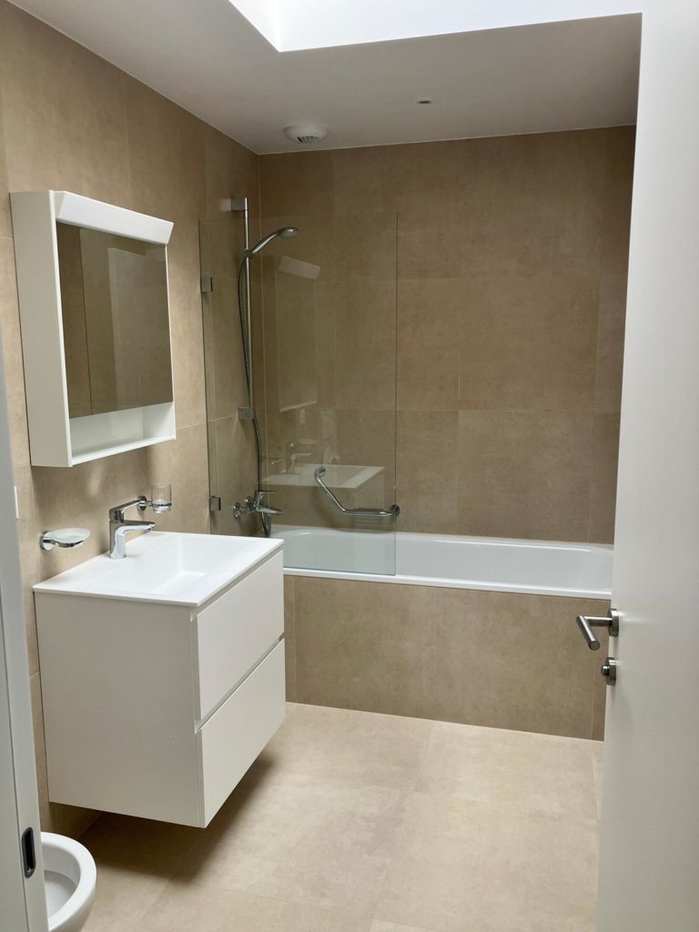 Rénovation d'un appartement à Genève par Entreprise du Bâtiment MS SA (photo 3)