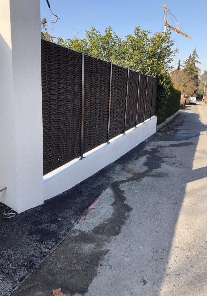 Clôture posée en bordure de chantier à Genève – Entreprise du Bâtiment MS SA